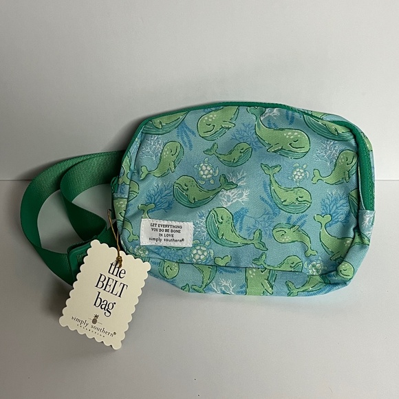 Simply Southern Collection Whale Belt Bag Fanny Pack The Belt Bag Sea Turtle New - Picture 1 of 7